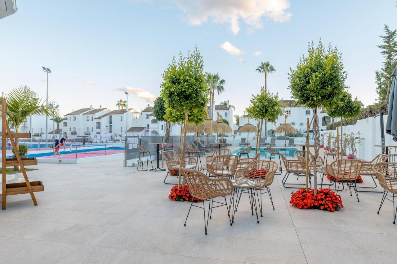 Residencia Deportiva Rozarossa Hotell Estepona Eksteriør bilde