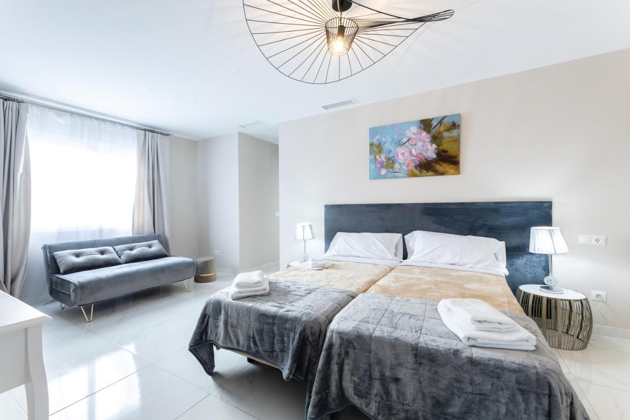 Residencia Deportiva Rozarossa Hotell Estepona Eksteriør bilde