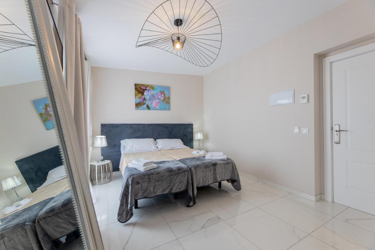 Residencia Deportiva Rozarossa Hotell Estepona Eksteriør bilde