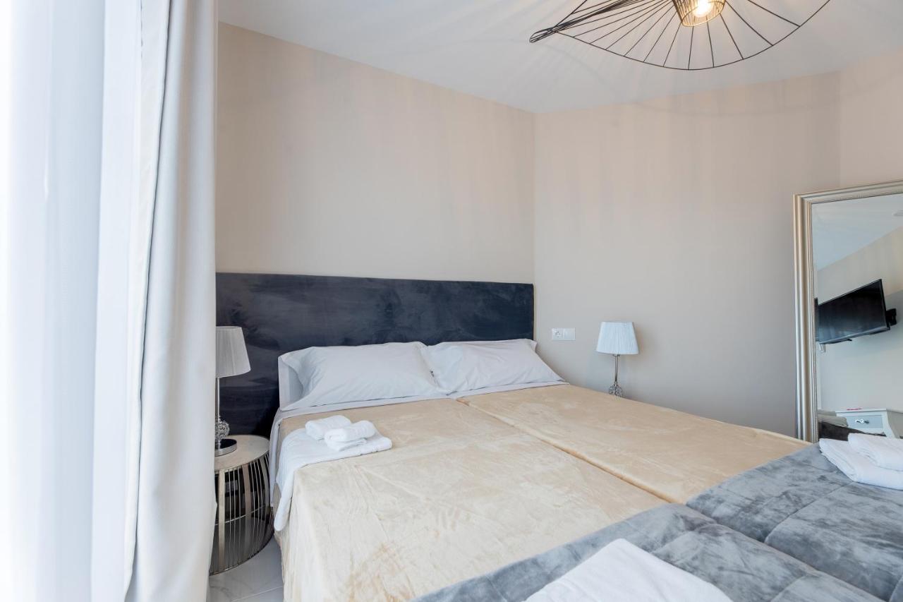 Residencia Deportiva Rozarossa Hotell Estepona Eksteriør bilde